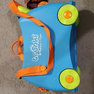 Melissa & Doug Trunki